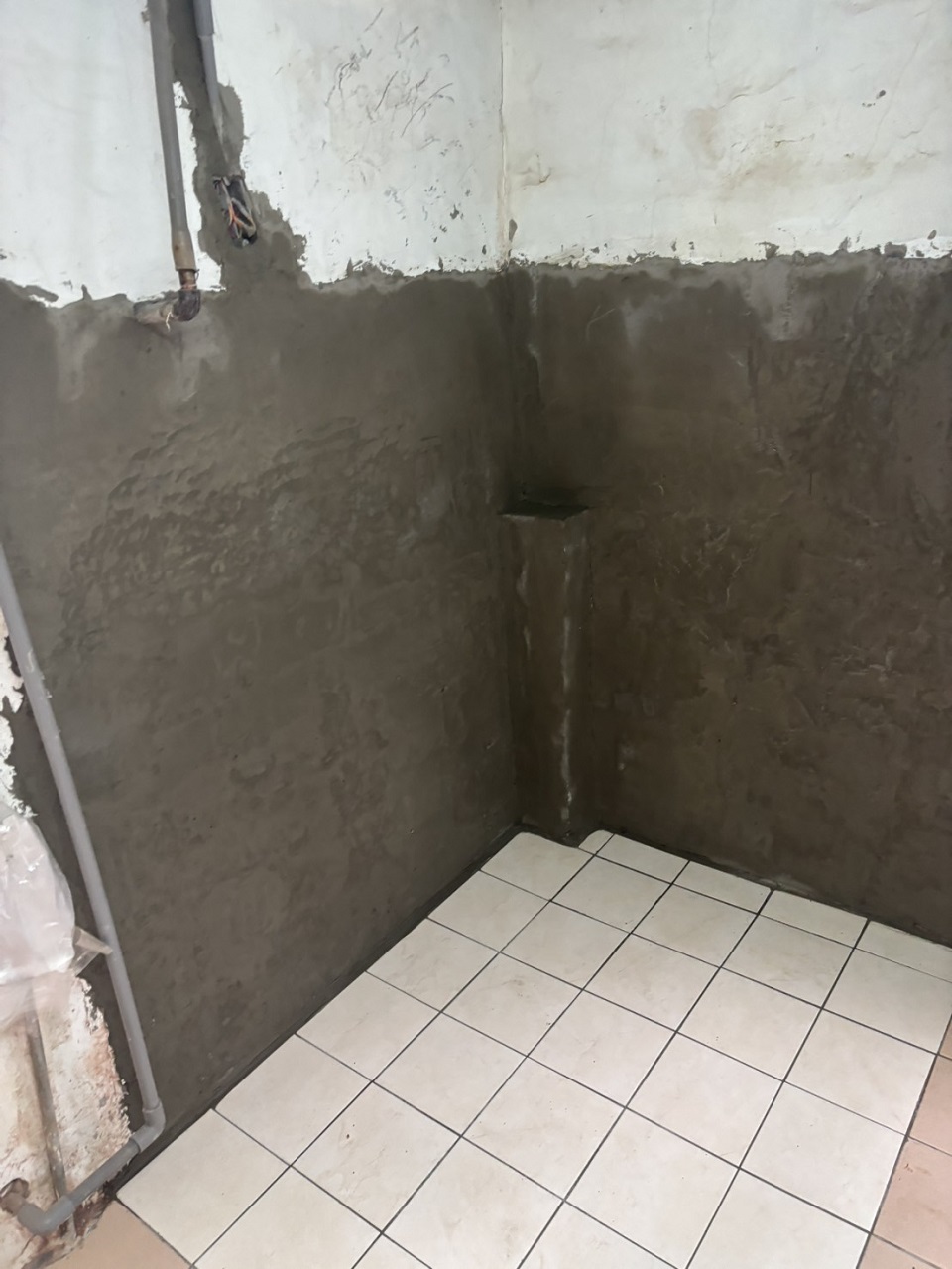 高雄三民區泥作修繕貼磁磚