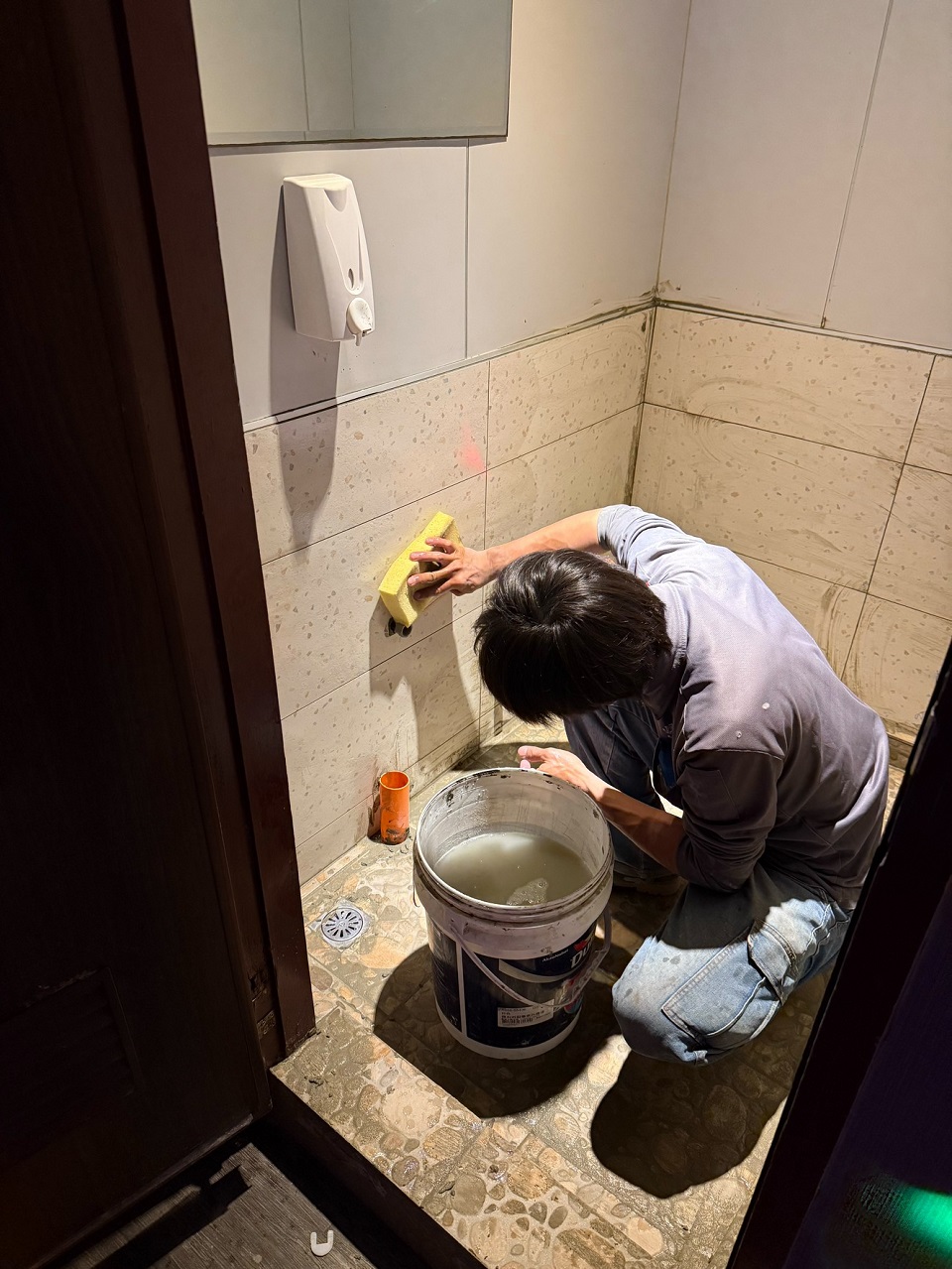 高雄鳳山浴室翻修